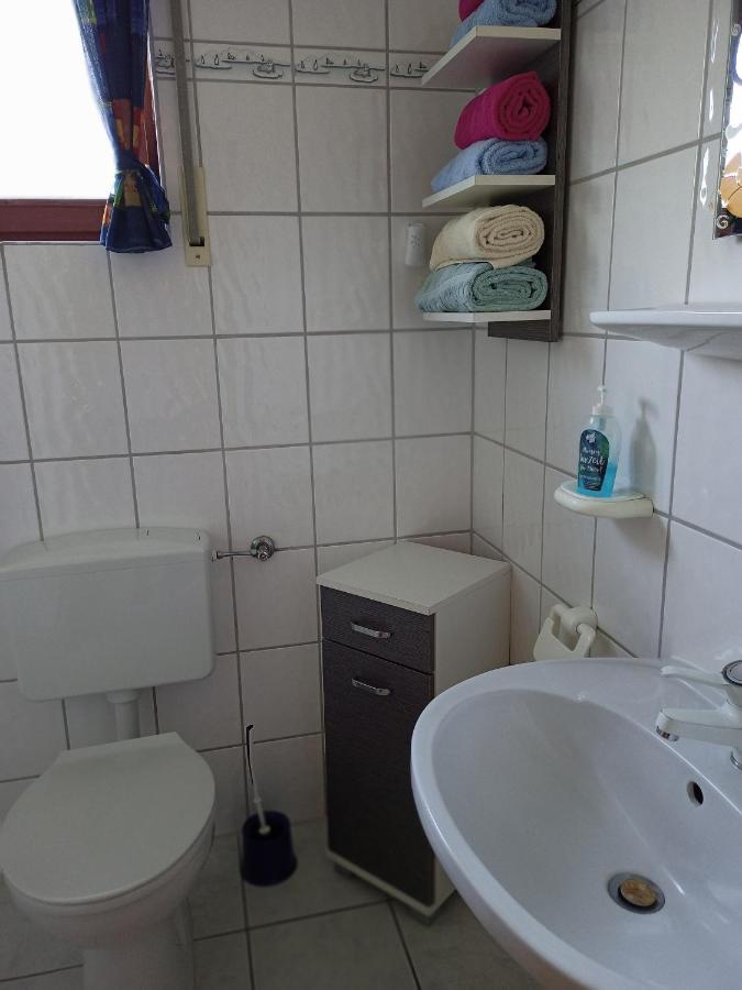 Haus Seerobbe-Erdgeschosswohnung Fehmarn Exterior foto